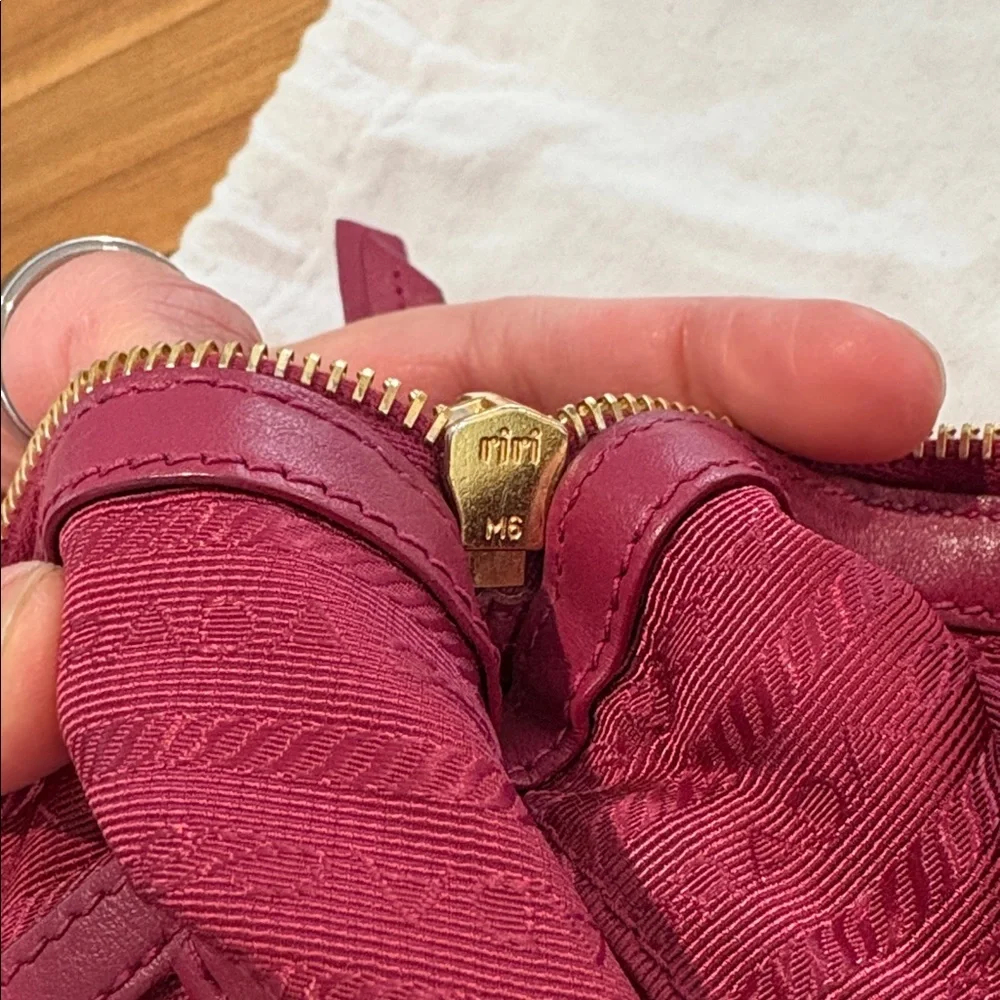 Authentic Prada Borsa Mano Ibisco Tessuto Purse with Strap - Picture 15 of 15